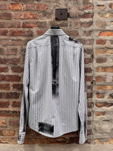 Load image into Gallery viewer, ANY OCCASION ABSTRACT BUTTON UP
